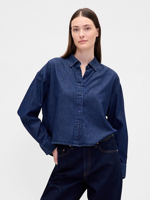 chemise courte en denim ultra-doux à ourlet droit
