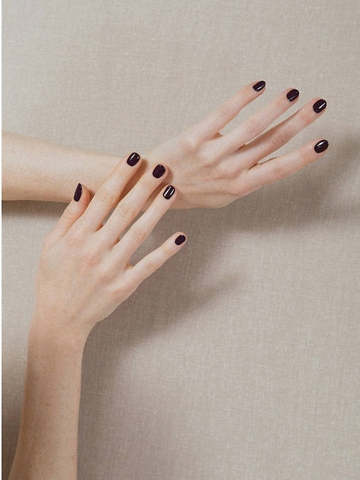 vernis à ongles j hannah caroube