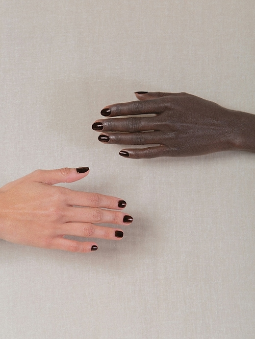 vernis à ongles j hannah caroube