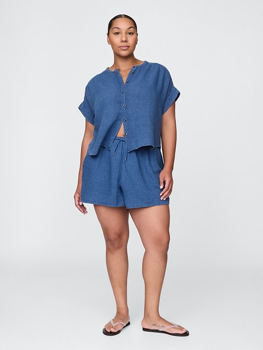 short en gaze de coton et denim facile à porter