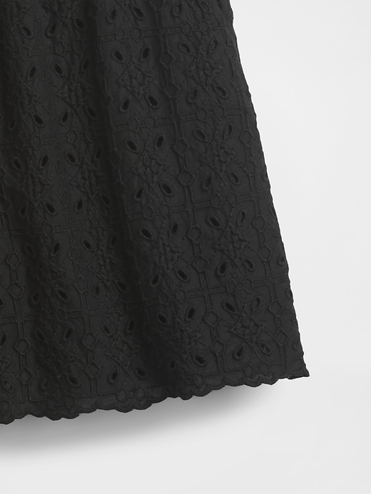 short facile à taille haute à œillets