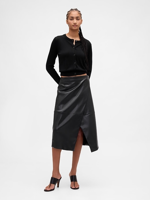 jupe portefeuille midi en cuir végétalien recyclé