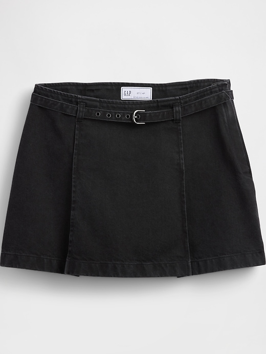 mini-jupe en jean ceinturée
