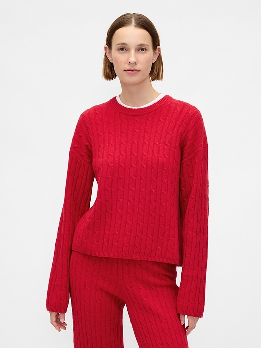 pull à col rond en maille torsadée cashsoft