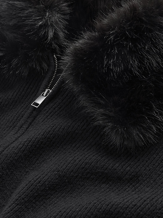 gilet zippé à col en fausse fourrure cashsoft