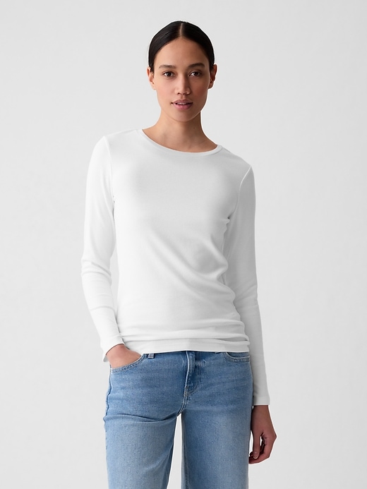 t-shirt moderne à col rond