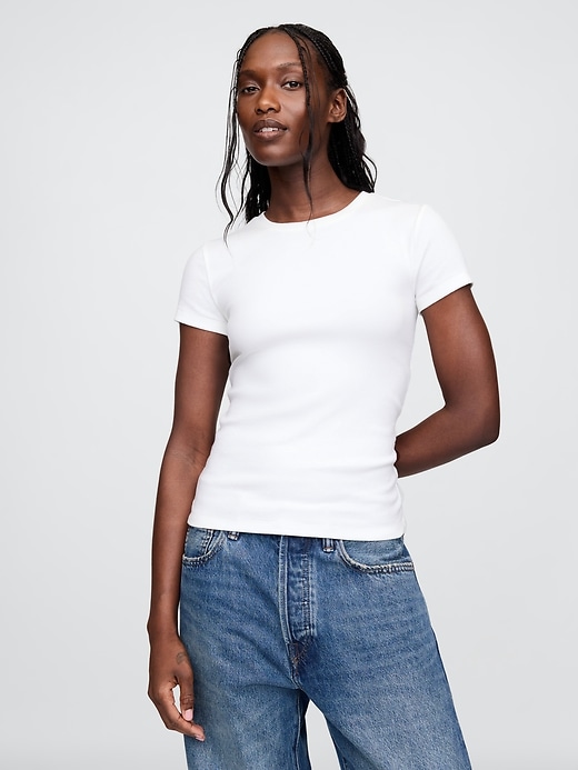 t-shirt côtelé moderne