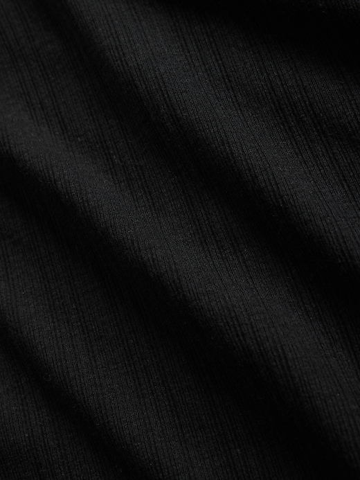 t-shirt côtelé moderne transparent