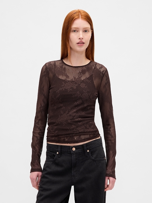 haut en dentelle transparente