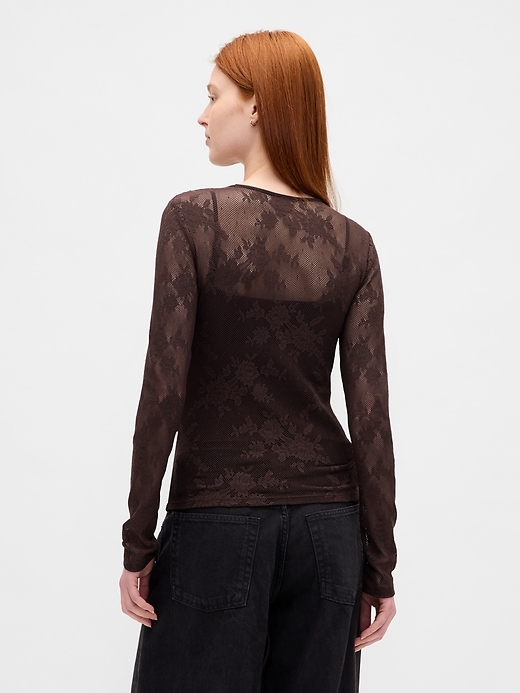 haut en dentelle transparente