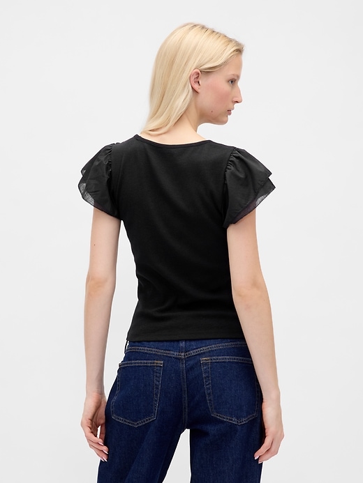 t-shirt court moderne à manches bouffantes et volants
