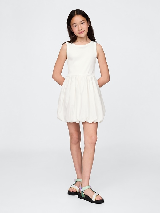 robe à bulles pour enfant en techniques mixtes