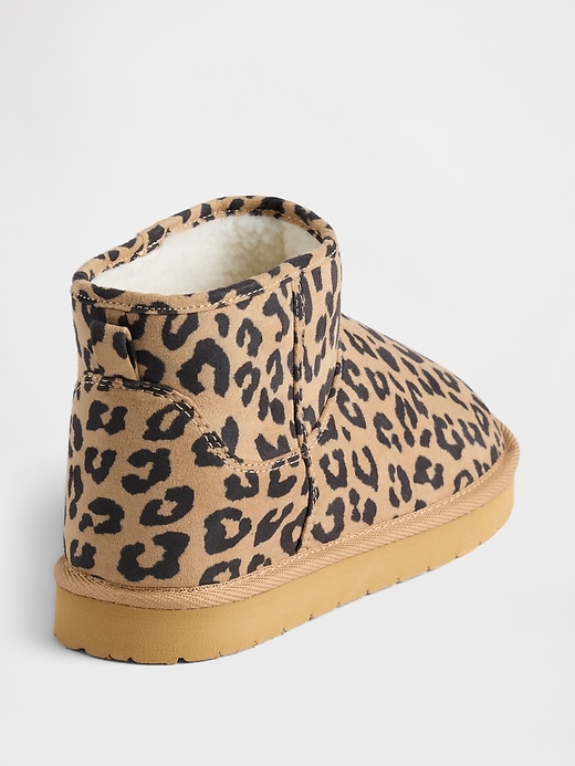 bottes en daim végétalien pour enfants doublées de sherpa