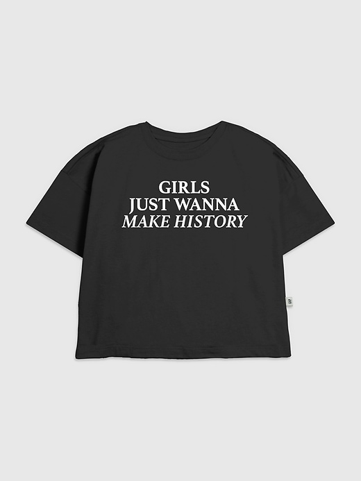 t-shirt graphique « les filles veulent juste marquer lhistoire »