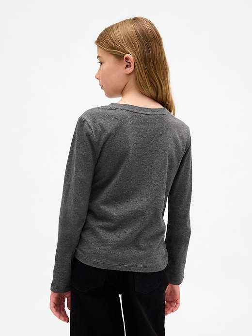 t-shirt froncé sur le côté pour enfants