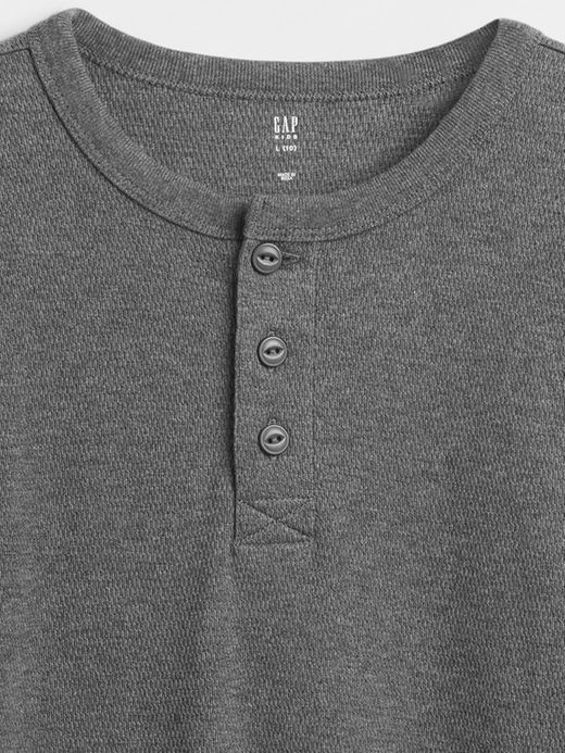 t-shirt henley décontracté pour enfants