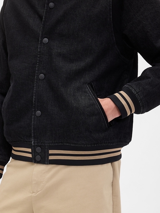 veste en jean universitaire oversize