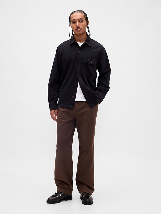 pantalons kaki modernes et amples