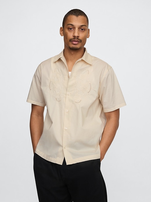 chemise en popeline à œillets