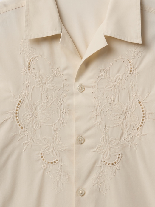 chemise en popeline à œillets