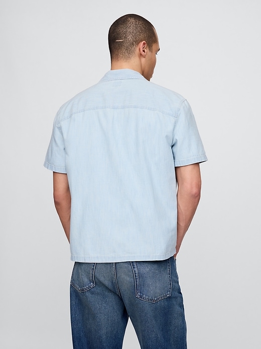chemise en jean décontractée