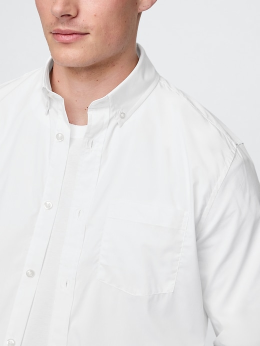 chemise en popeline coupe classique idéale pour toute la journée