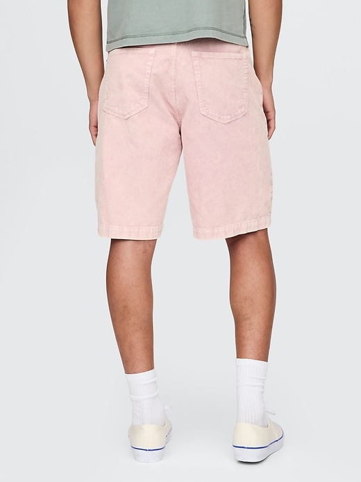 short en velours côtelé délavé