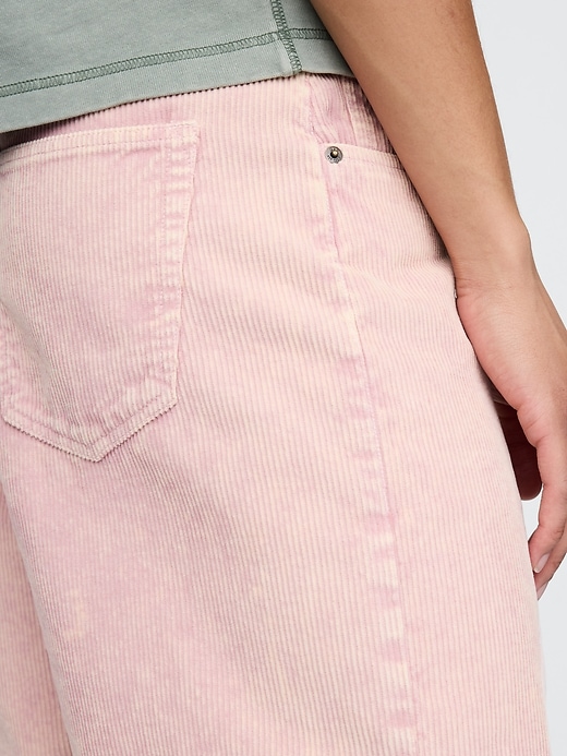 short en velours côtelé délavé