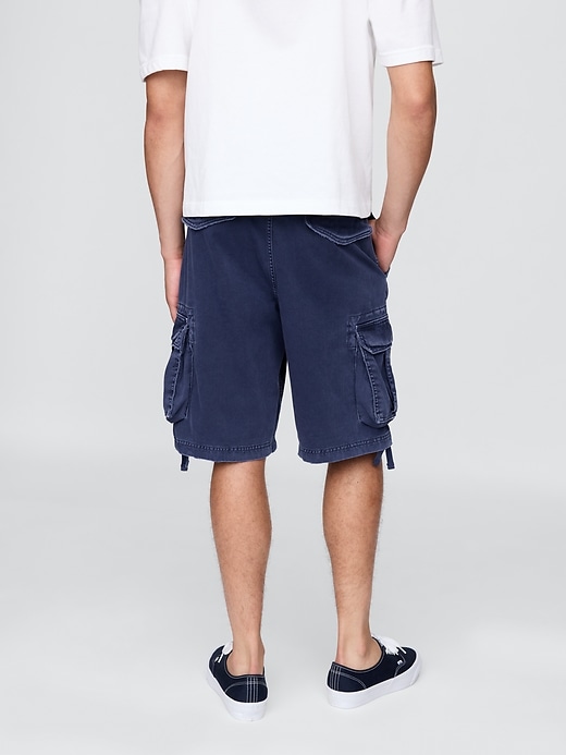 short cargo ample en sergé