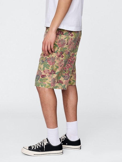 short en toile à fleurs