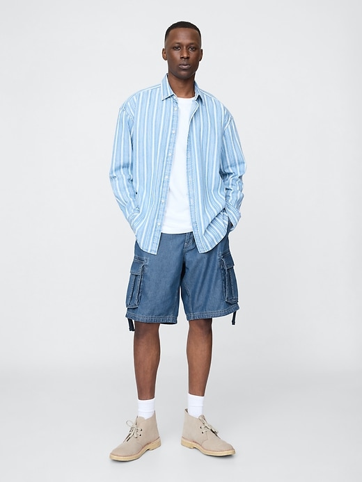 short cargo en jean ample de 28 cm