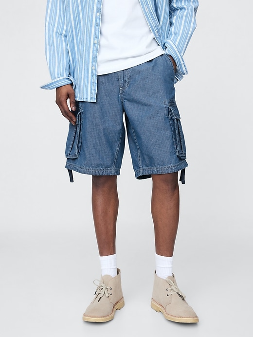 short cargo en jean ample de 28 cm
