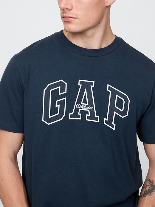 t-shirt à logo gap arch