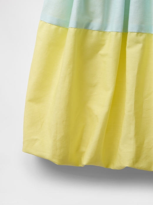 robe à bulles en techniques mixtes pour bébé et tout-petit