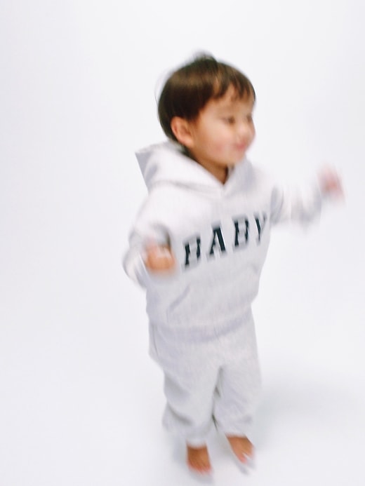 pantalon de jogging vintage doux à logo gap × sandy liang pour bébés et tout-petits