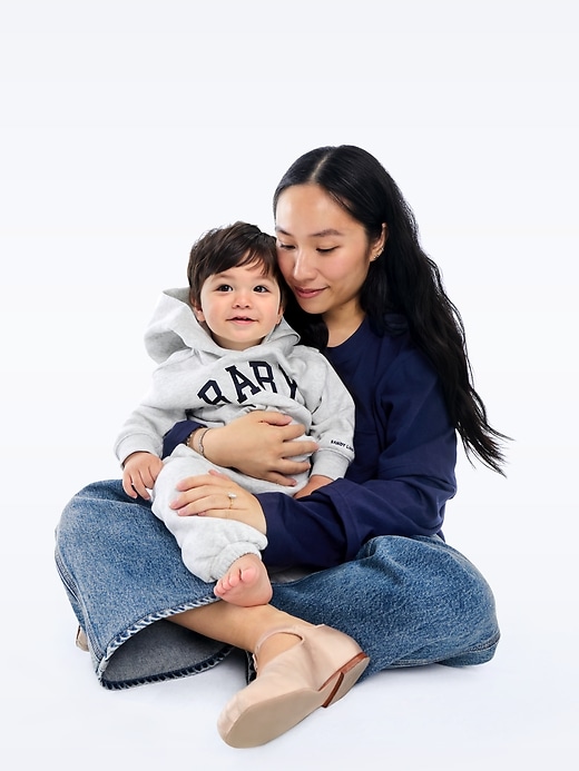 pantalon de jogging vintage doux à logo gap × sandy liang pour bébés et tout-petits