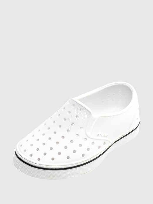 chaussures indigènes pour tout-petits miles